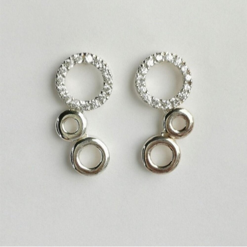 Bubbles In Sterling silver CZ Stud earrings 🆕PRICE...